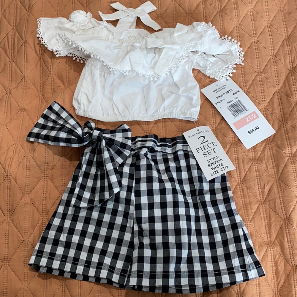 Rare Editions two piece shorts set